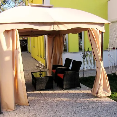 Tulumovic Apartment Zadar